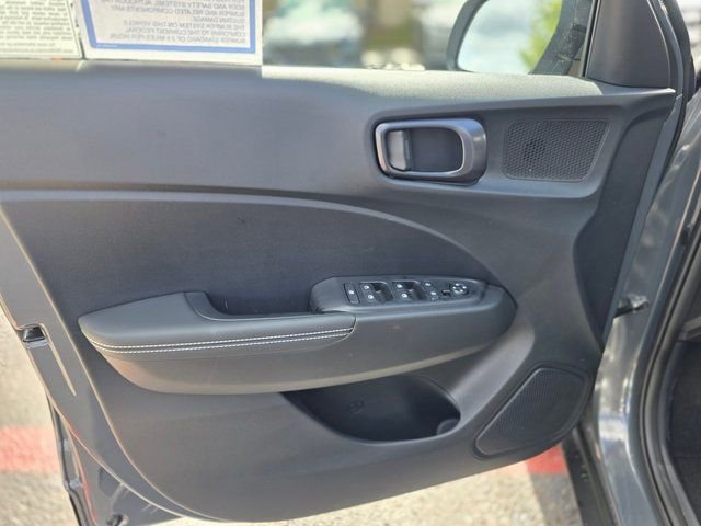 New 2026 Hyundai Venue SEL FWD image 18