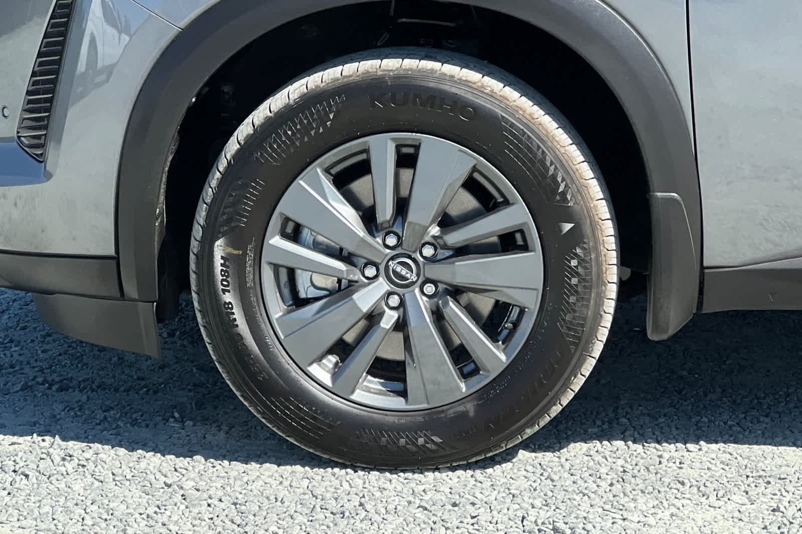New 2026 Nissan Pathfinder SV AWD/4WD image 34