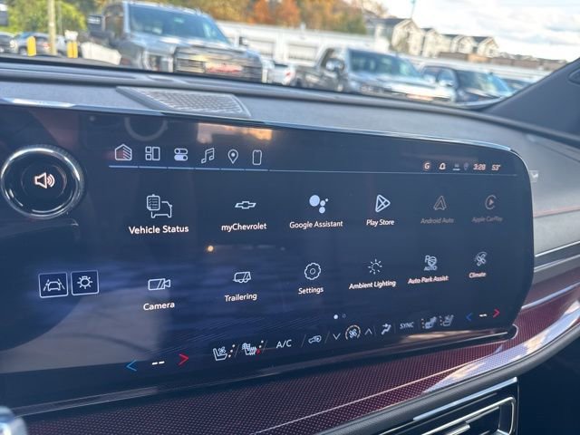 New 2026 Chevrolet Traverse RS w/ LPO, Floor Liner Package FWD image 9