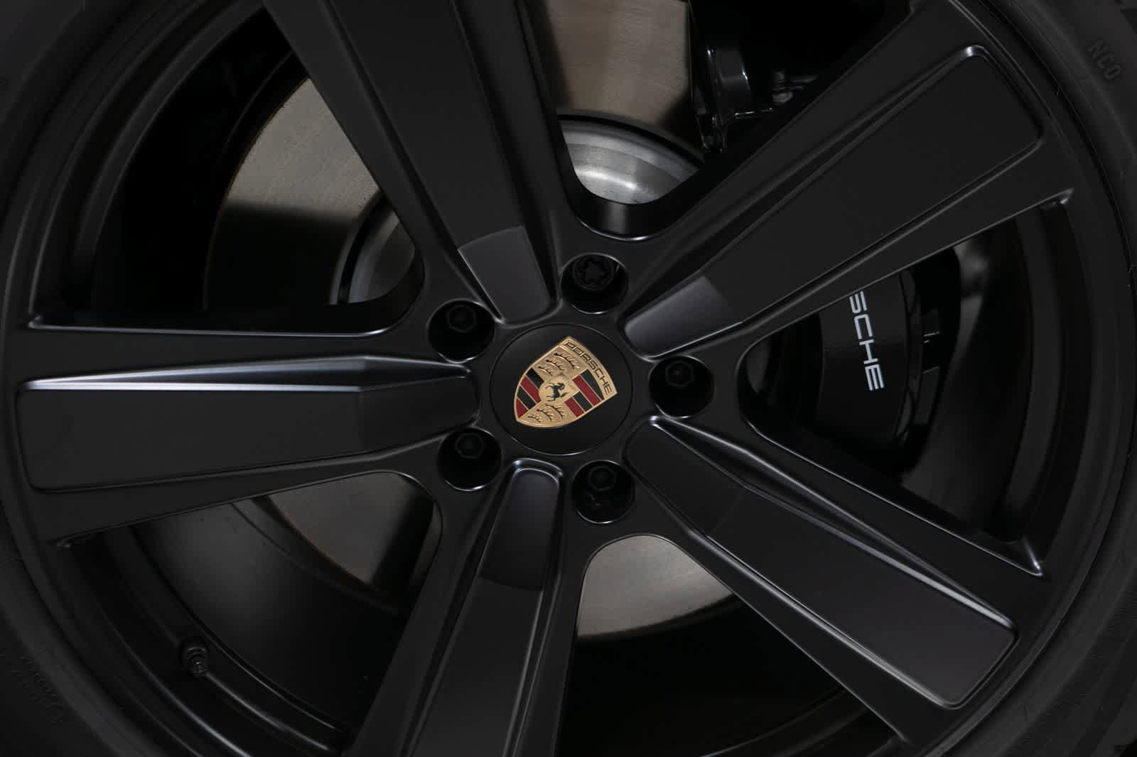 New 2026 Porsche Cayenne GTS image 11
