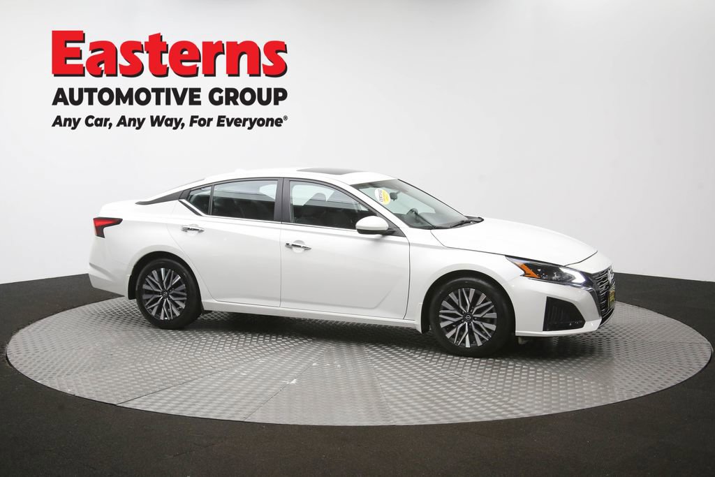 Used 2024 Nissan Altima 2.5 SV w/ SV Premium Package FWD image 47