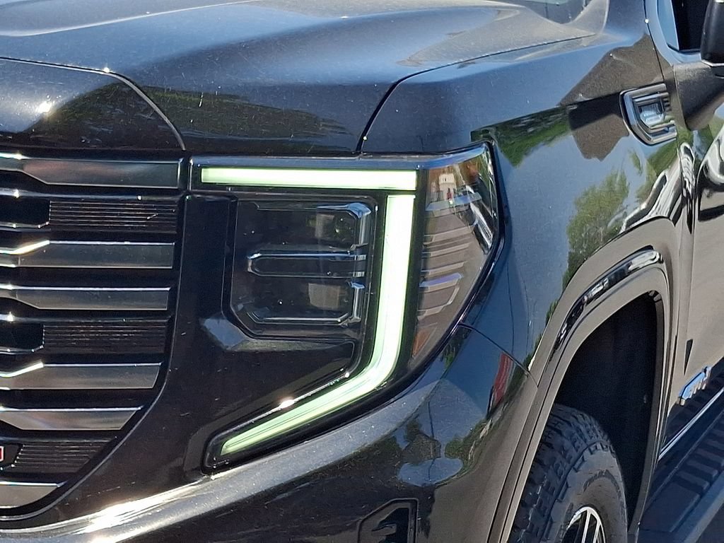 Used 2026 GMC Sierra 1500 AT4 w/ AT4 Premium Package AWD/4WD image 9