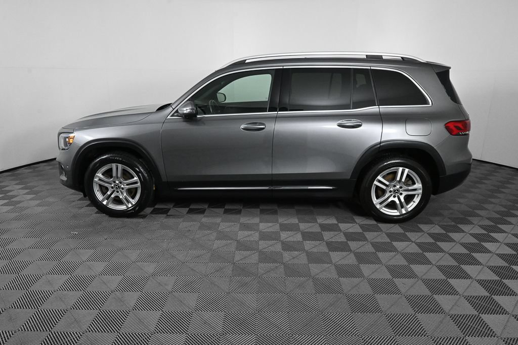 Used 2022 Mercedes-Benz GLB 250 4MATIC image 3