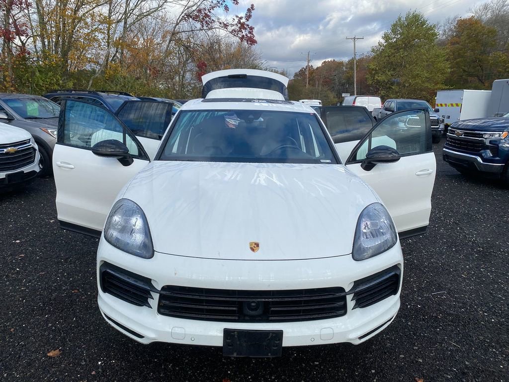 Used 2020 Porsche Cayenne S image 30