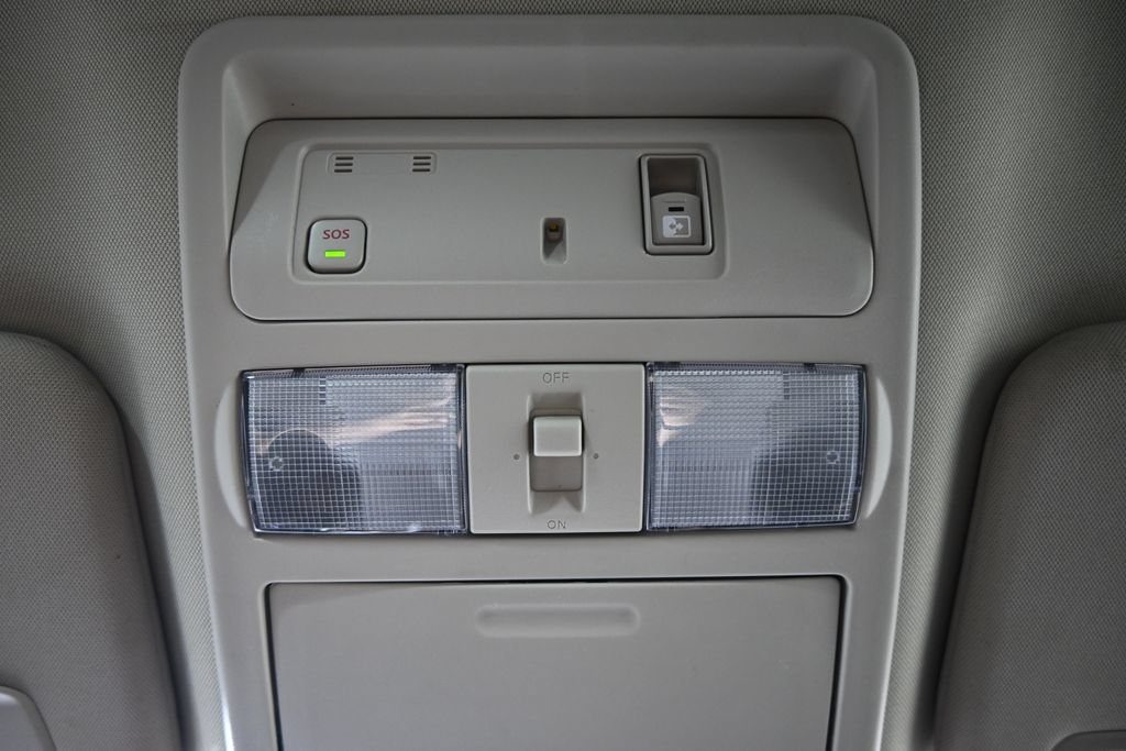 Used 2021 Nissan Titan SV w/ SV Convenience Package AWD/4WD image 33