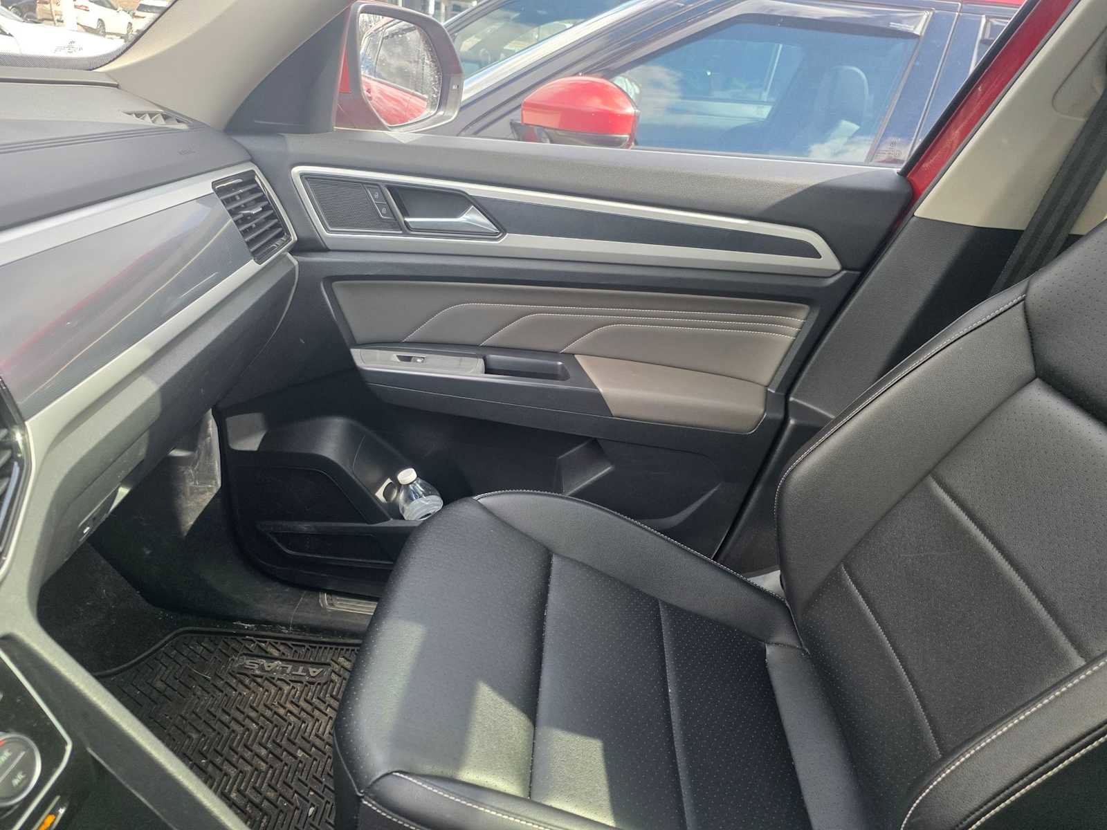 Used 2021 Volkswagen Atlas SEL R-Line image 17