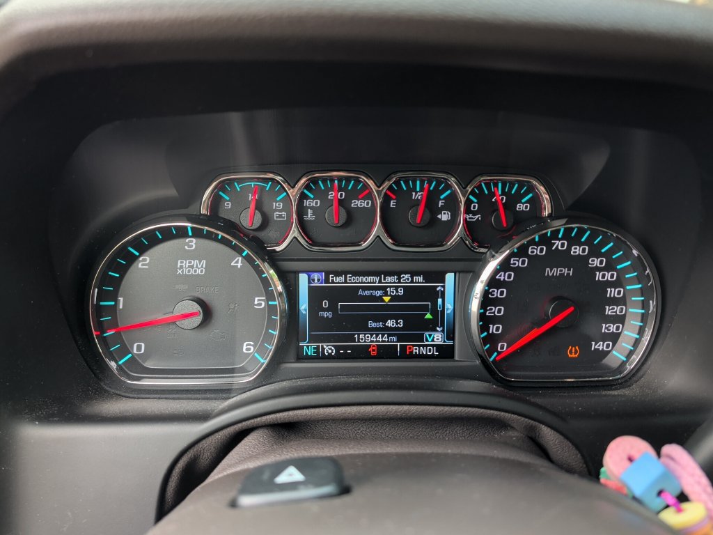 Used 2017 GMC Yukon SLT AWD/4WD image 6