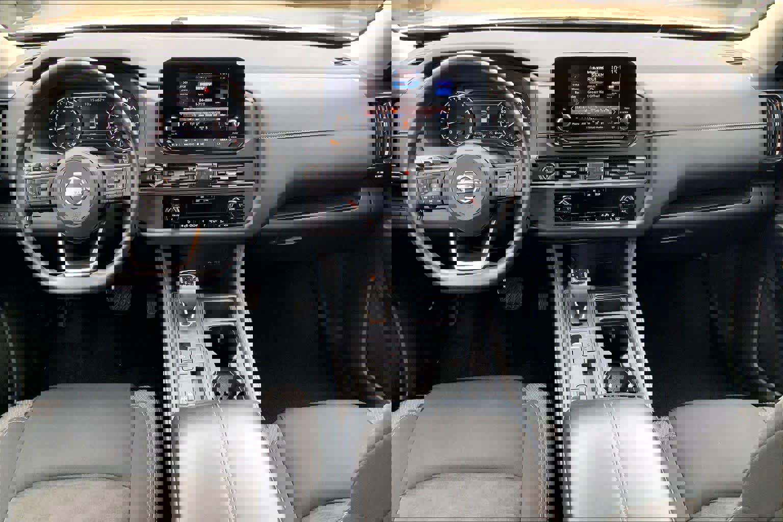 Used 2023 Nissan Pathfinder S FWD image 15