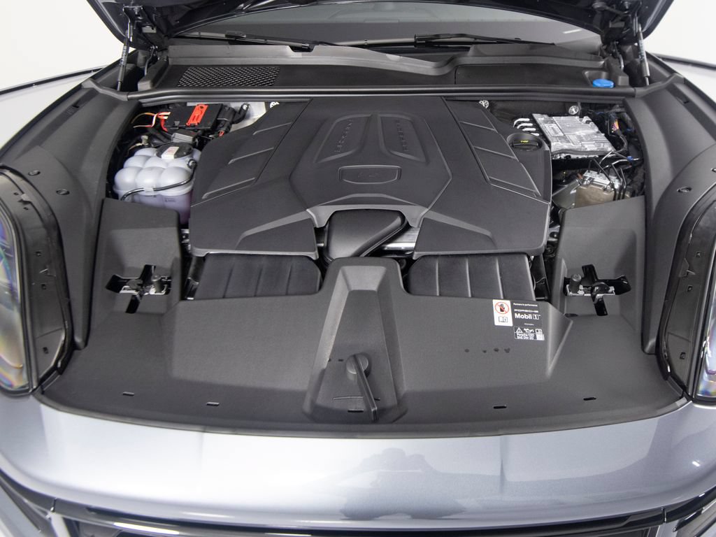 New 2026 Porsche Cayenne Coupe AWD/4WD image 45