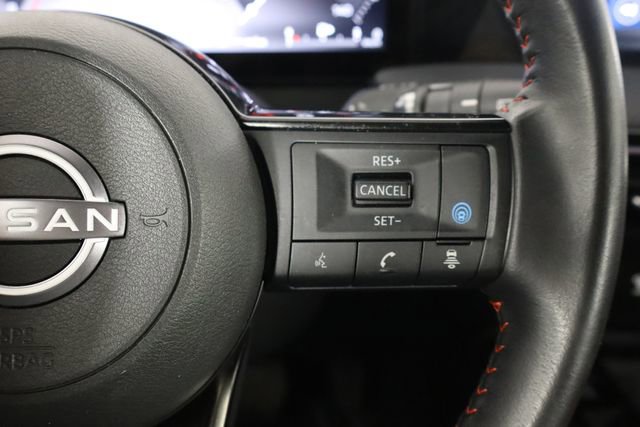 Used 2025 Nissan Kicks SR FWD image 10