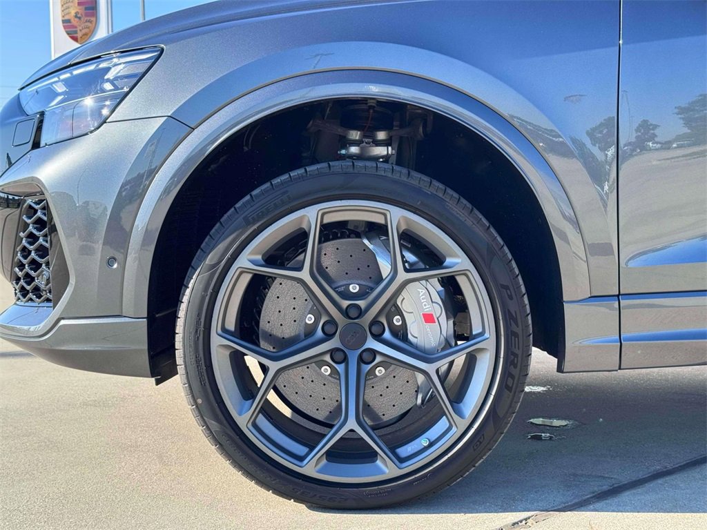 New 2026 Audi RS Q8 performance image 5