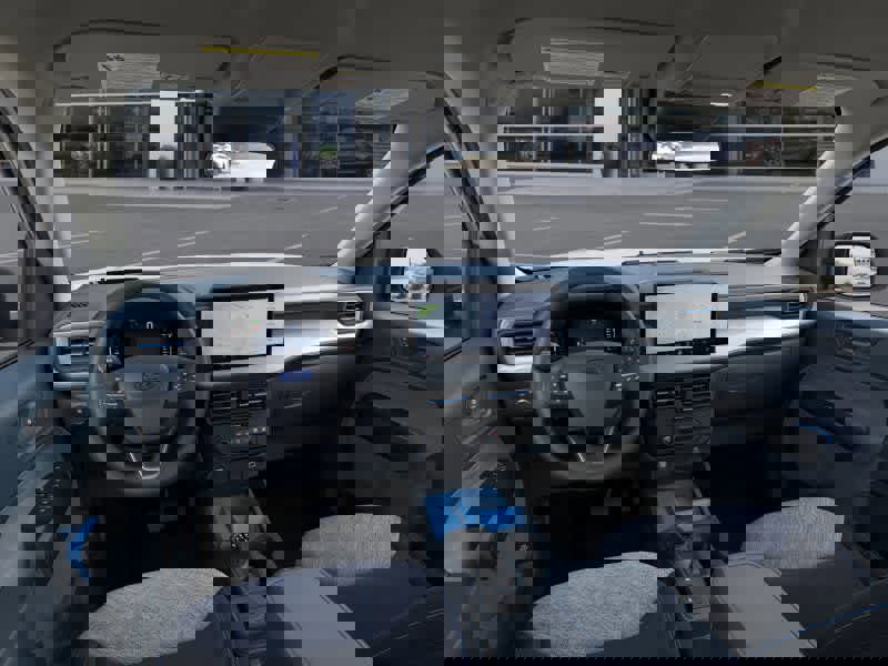 New 2025 Ford Maverick XLT image 9