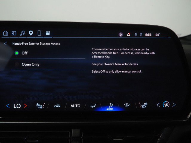 Used 2025 Chevrolet Equinox EV RS FWD image 37