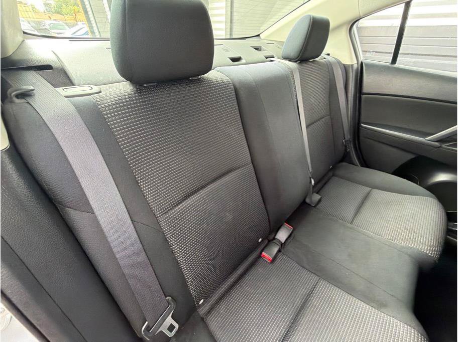 Used 2013 MAZDA MAZDA3 i Sport FWD image 21