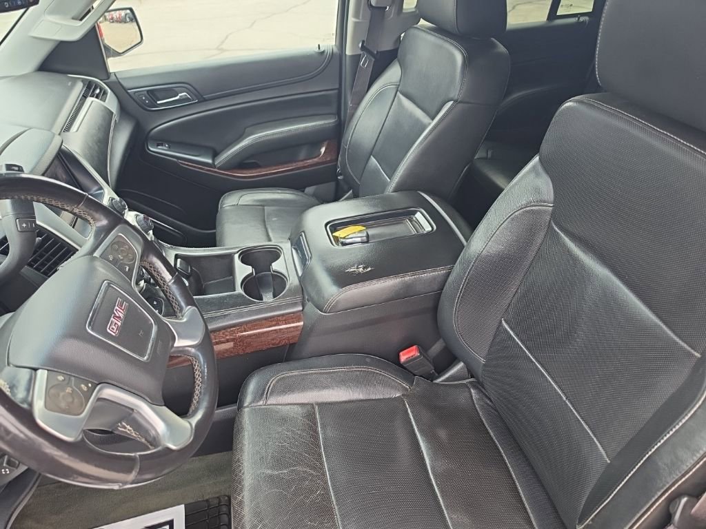 Used 2015 GMC Yukon SLT w/ HD Trailering Package AWD/4WD image 24