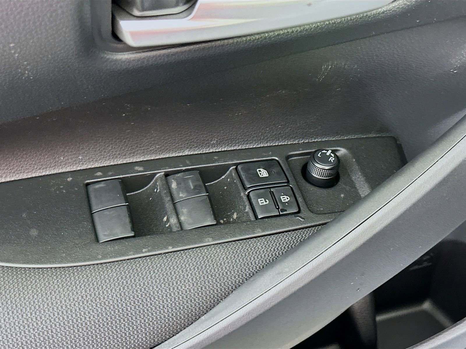 Used 2026 Toyota Corolla SE w/ SE Package FWD image 18
