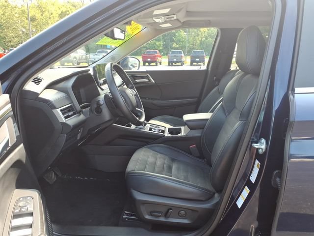 Used 2024 Mitsubishi Outlander SE AWD/4WD image 13
