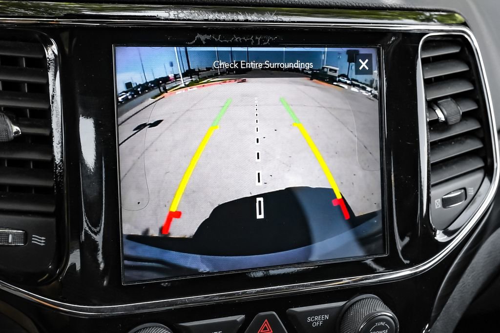 Used 2019 Jeep Grand Cherokee Altitude image 31