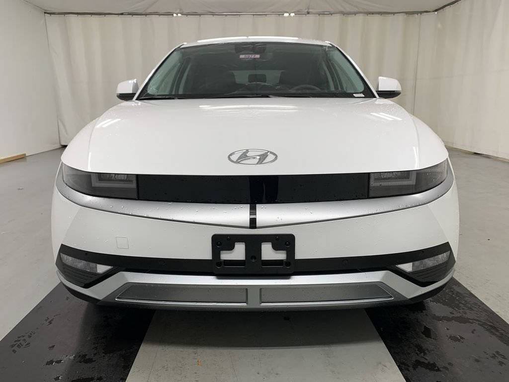 Used 2024 Hyundai Ioniq 5 SEL AWD/4WD image 2