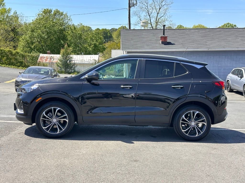Used 2023 Buick Encore GX Select image 3