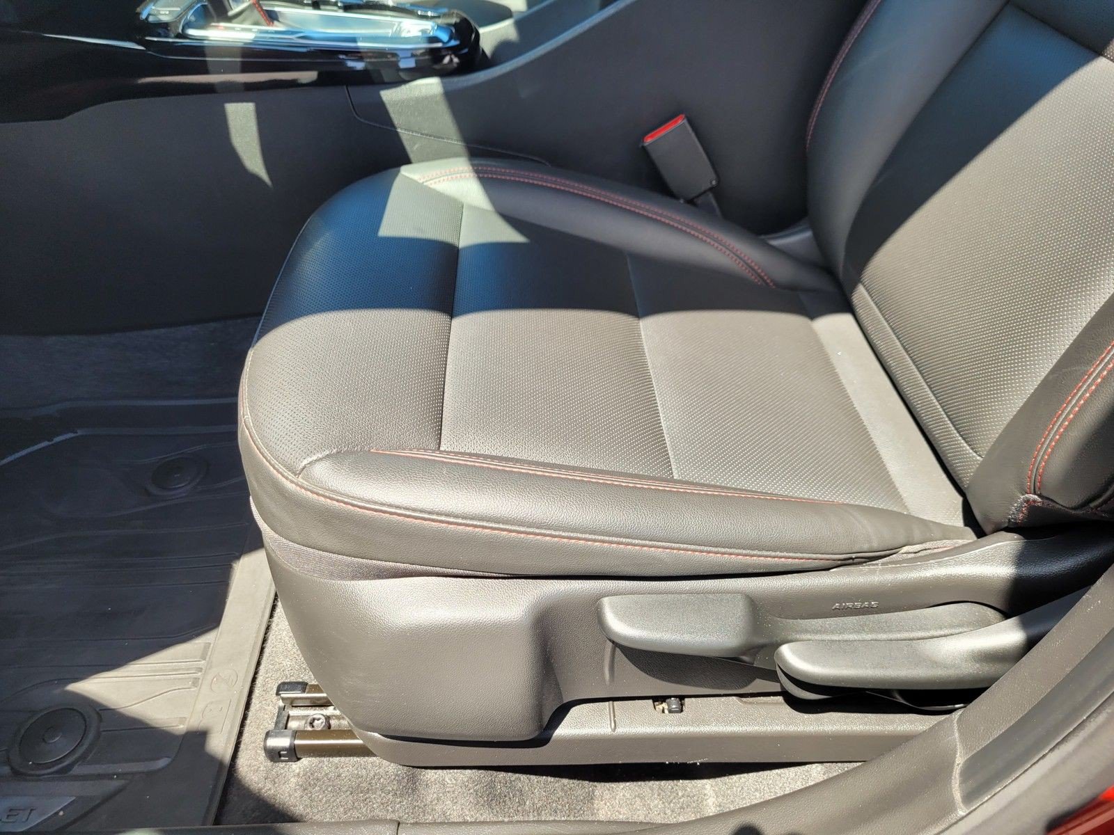 Used 2024 Chevrolet Trax RS FWD image 18