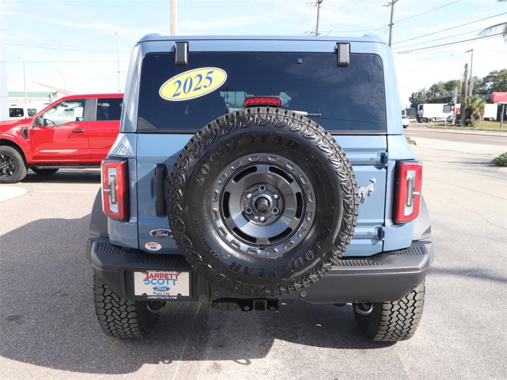New 2025 Ford Bronco Badlands image 13