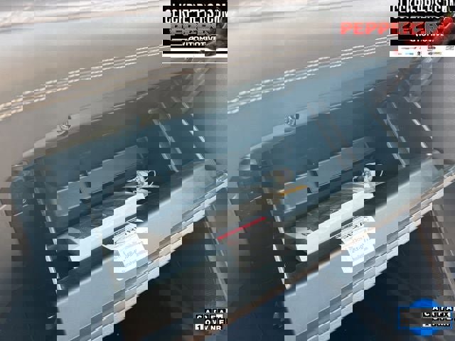 Used 2023 Ford Explorer Platinum w/ Technology Package image 13