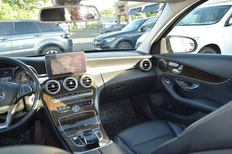 Used 2016 Mercedes-Benz C 300 4MATIC Sedan image 26