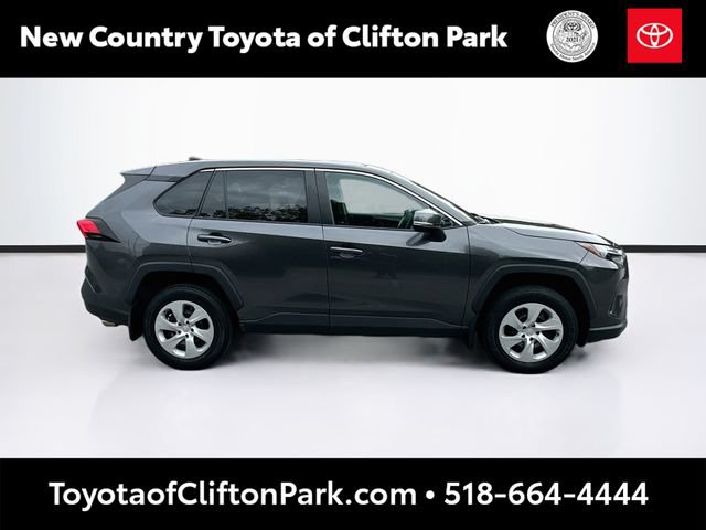 Used 2023 Toyota RAV4 LE AWD/4WD image 8