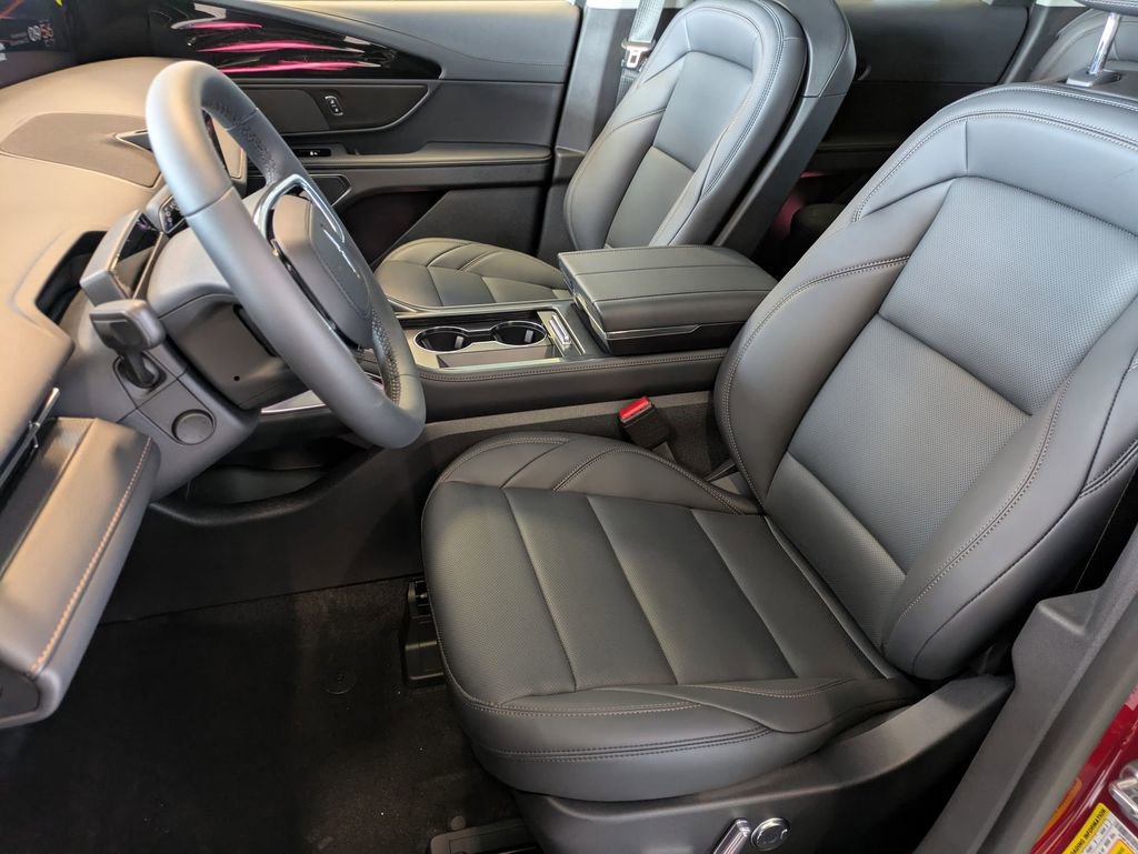 New 2026 Lincoln Nautilus Premier w/ Jet Appearance Package AWD/4WD image 16