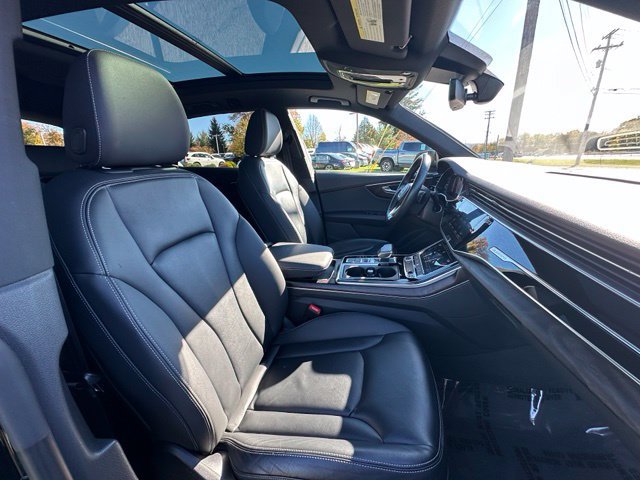 Used 2021 Audi Q8 Premium AWD/4WD image 28
