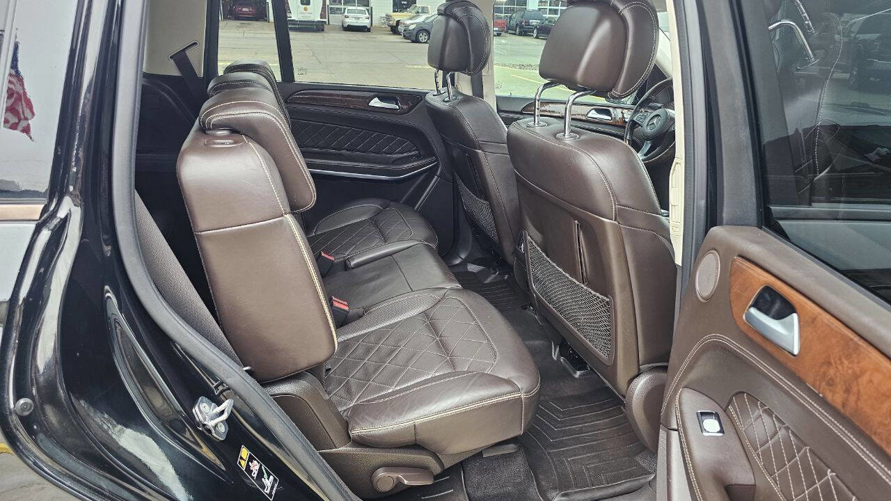 Used 2019 Mercedes-Benz GLS 550 4MATIC image 23