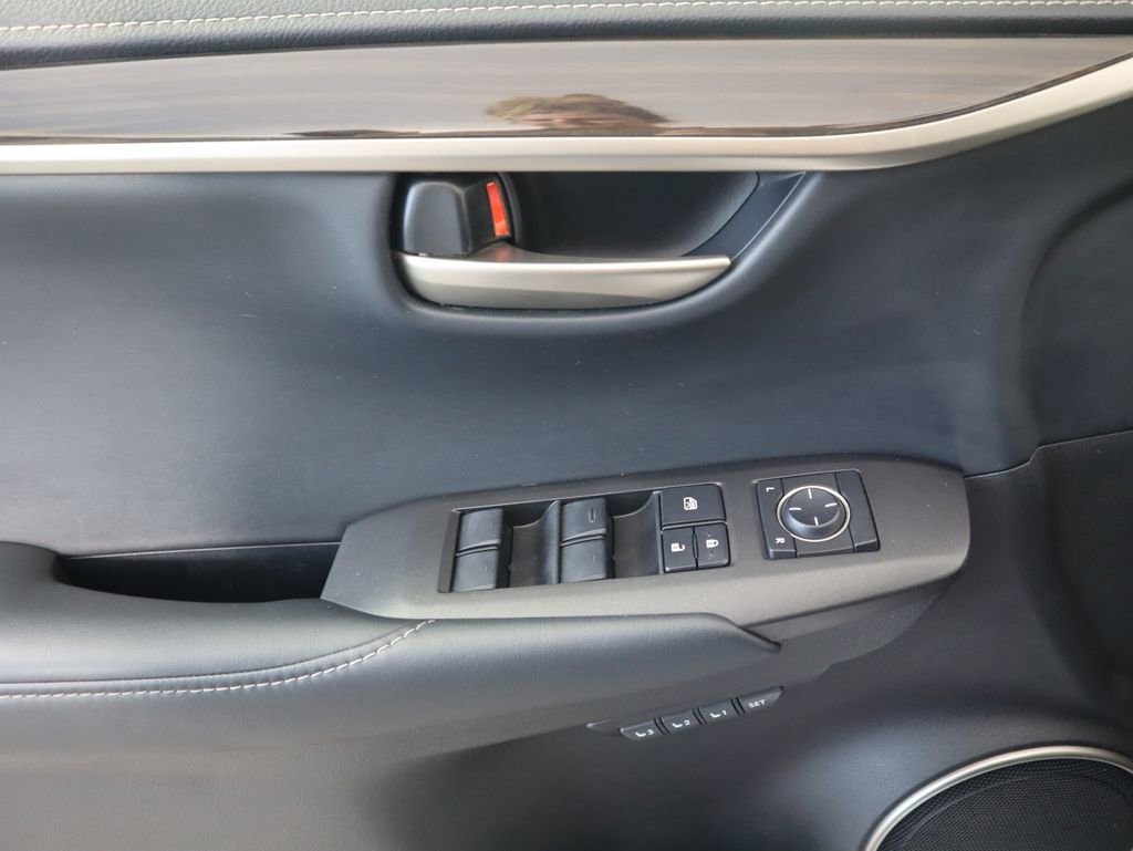 Used 2015 Lexus NX 200t F Sport image 24