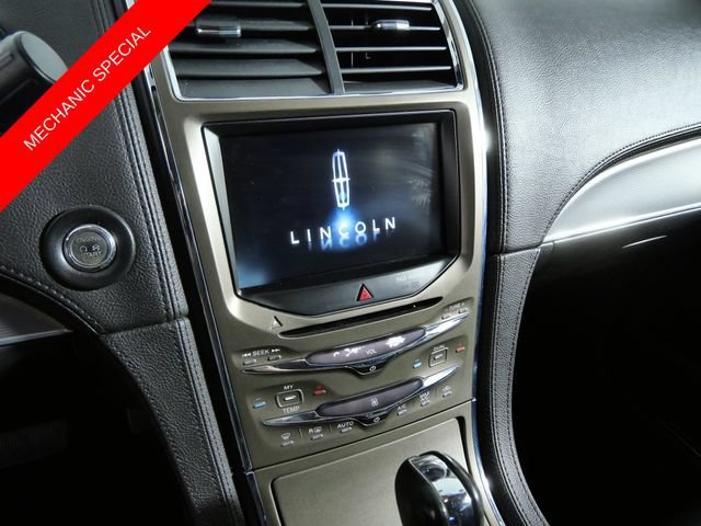 Used 2013 Lincoln MKX AWD w/ Class II Trailer Tow Pkg image 15