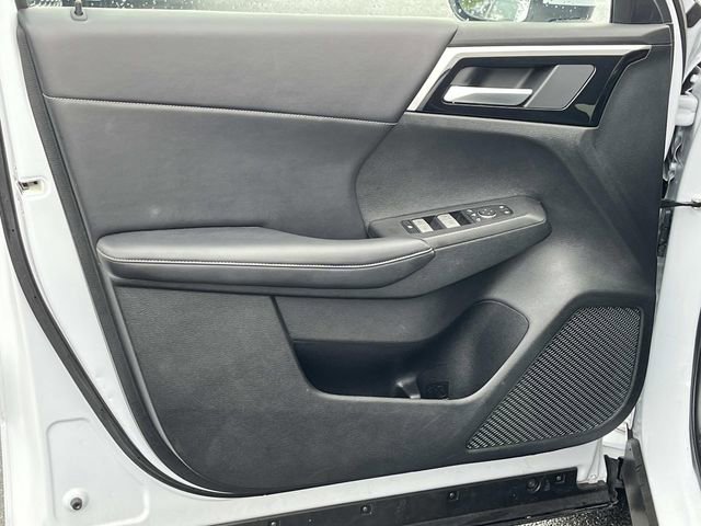 Used 2024 Mitsubishi Outlander Ralliart AWD/4WD image 25