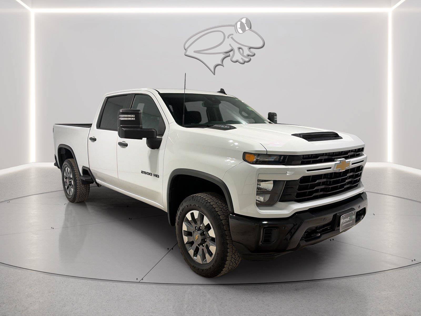 Used 2025 Chevrolet Silverado 2500 Custom w/ Custom Value Package AWD/4WD image 7
