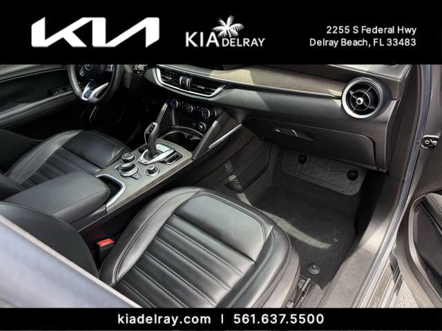 Used 2020 Alfa Romeo Stelvio Ti Lusso AWD/4WD image 11