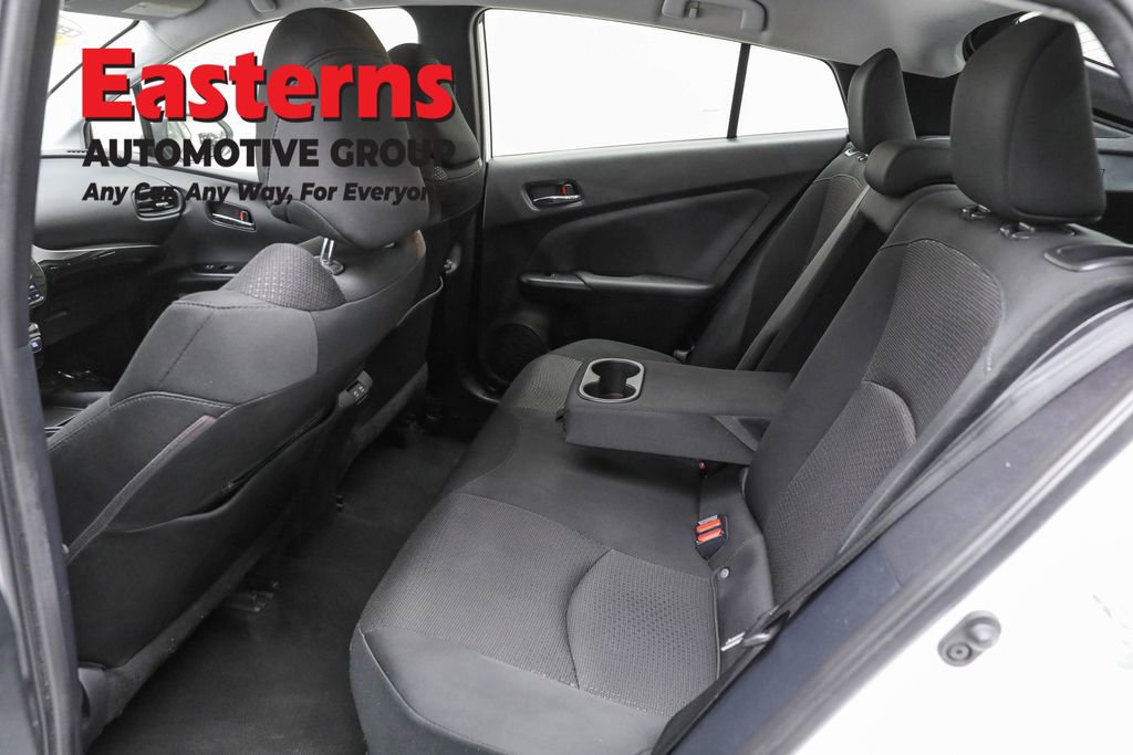 Used 2022 Toyota Prius LE image 19