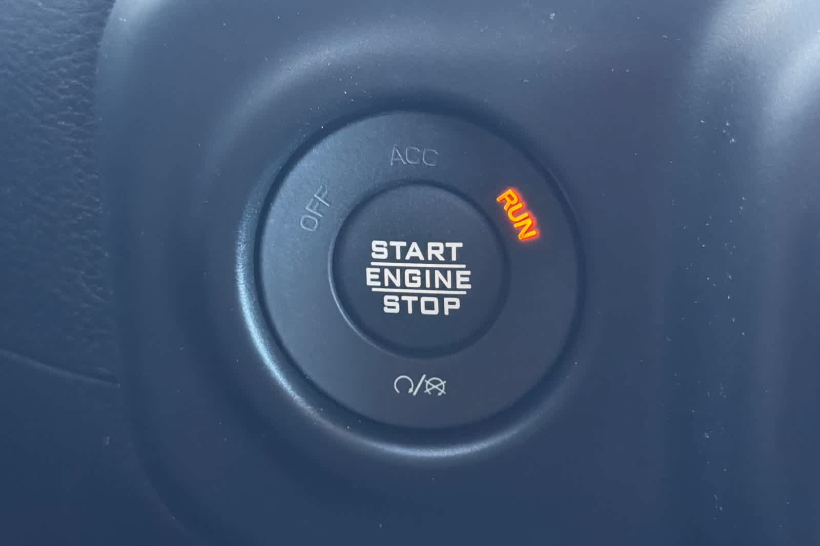 Used 2023 Jeep Gladiator Sport AWD/4WD image 22