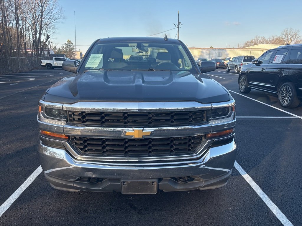 Used 2018 Chevrolet Silverado 1500 LT w/ Trailering Package image 6