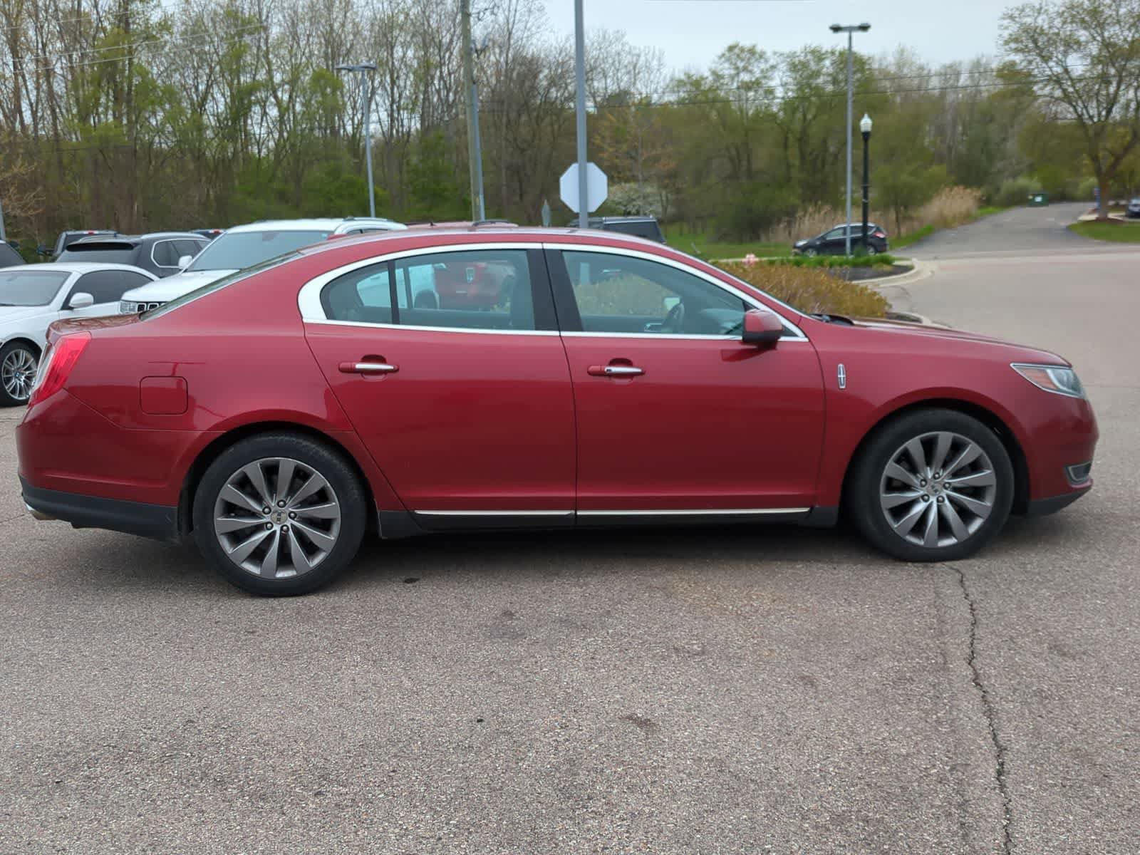 Used 2013 Lincoln MKS FWD image 9