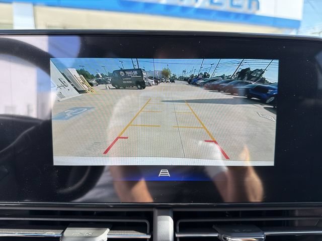 New 2026 Chevrolet Trax LT w/ LT Convenience Package FWD image 18