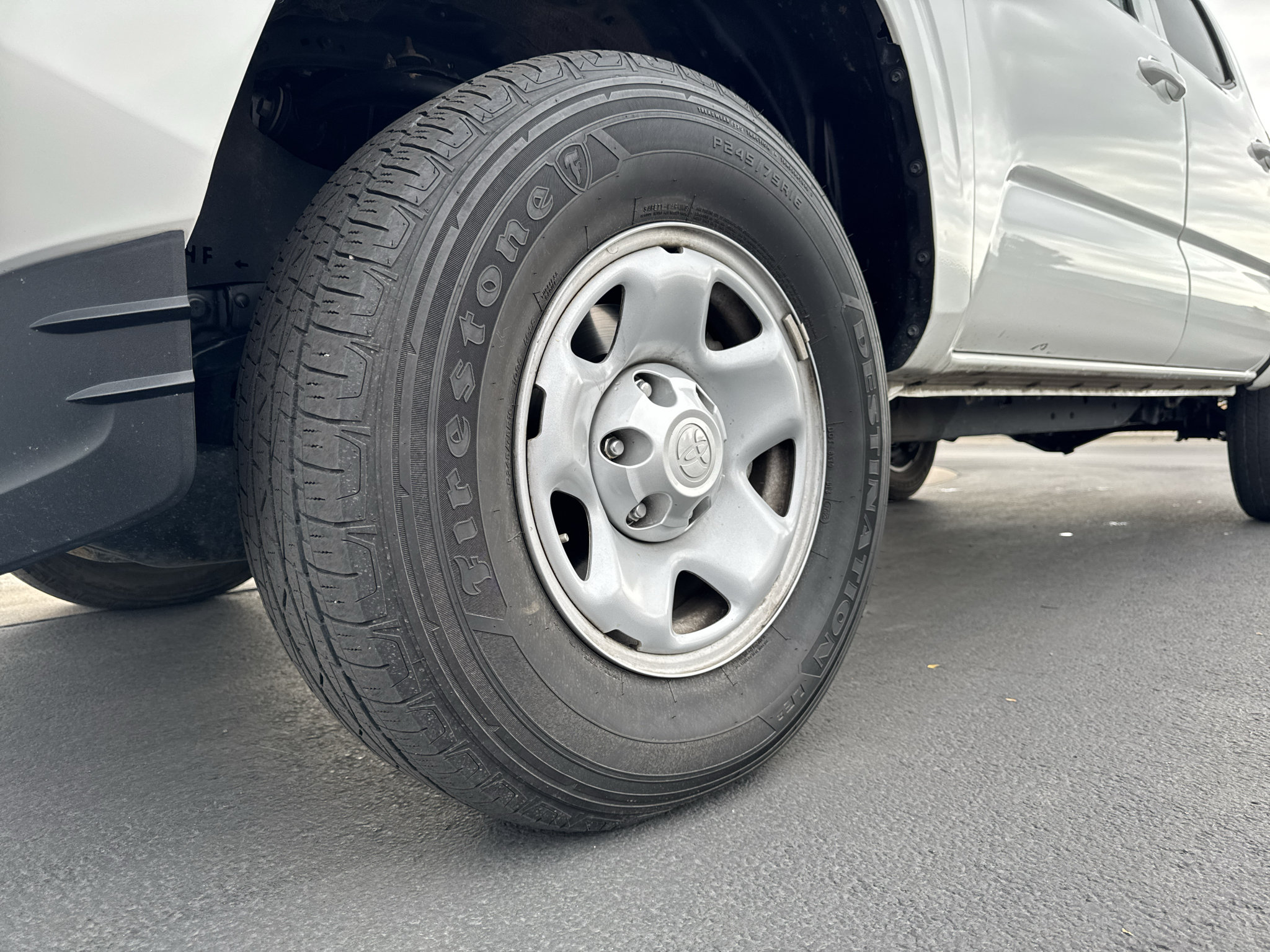 Certified 2023 Toyota Tacoma SR AWD/4WD image 19