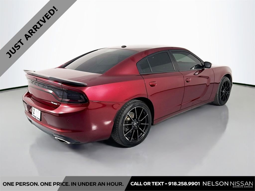 Used 2019 Dodge Charger SXT w/ Leather Interior Group image 5