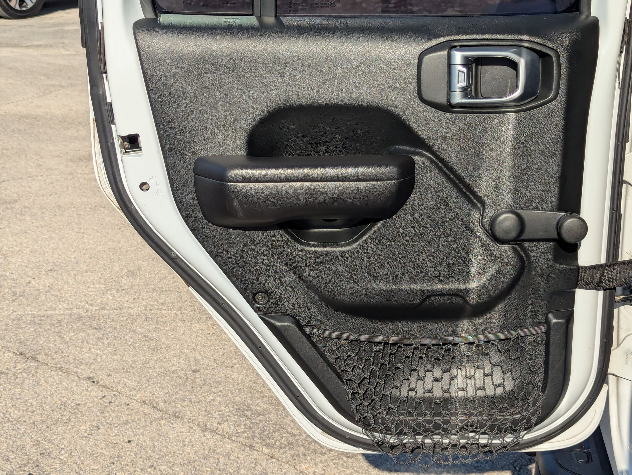 Used 2018 Jeep Wrangler Unlimited Sport image 14