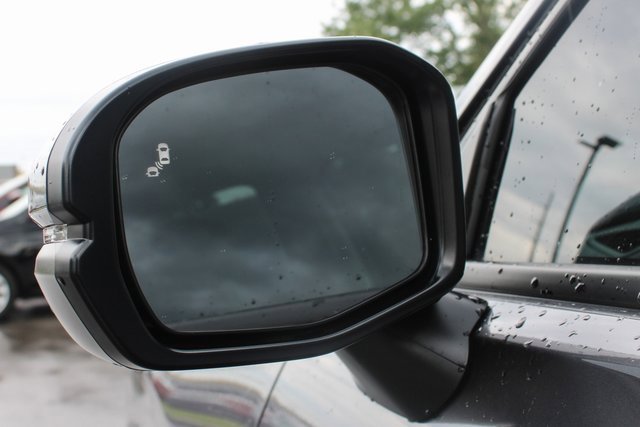 Used 2023 Honda HR-V EX-L image 8