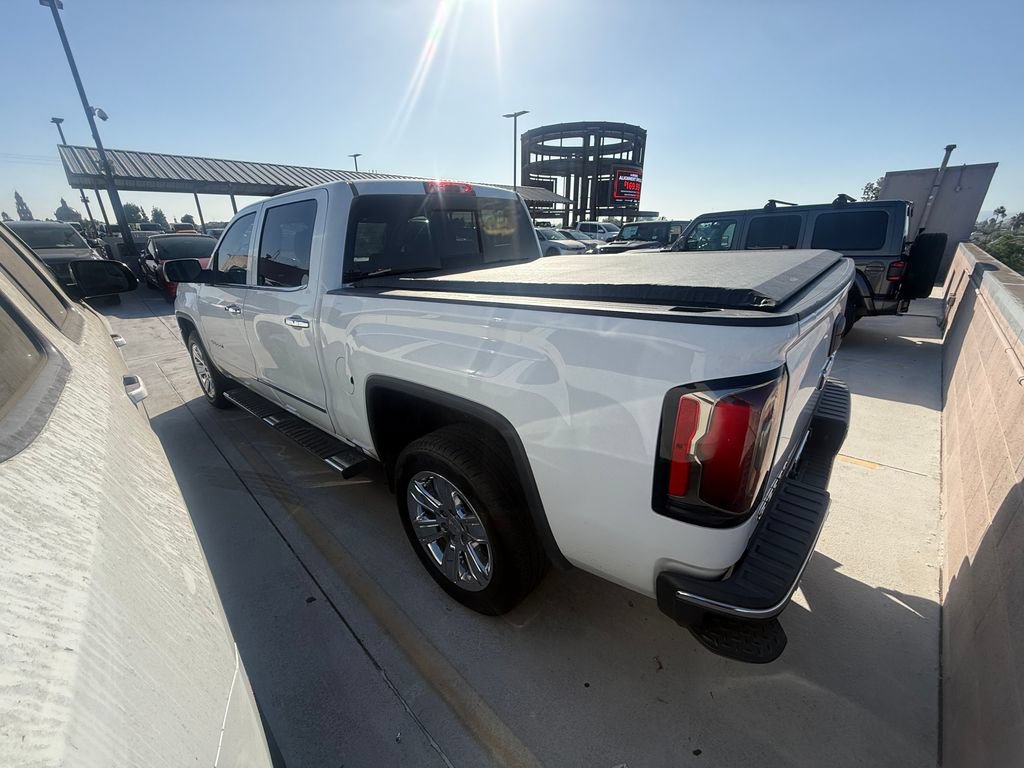 Used 2018 GMC Sierra 1500 SLT AWD/4WD image 4