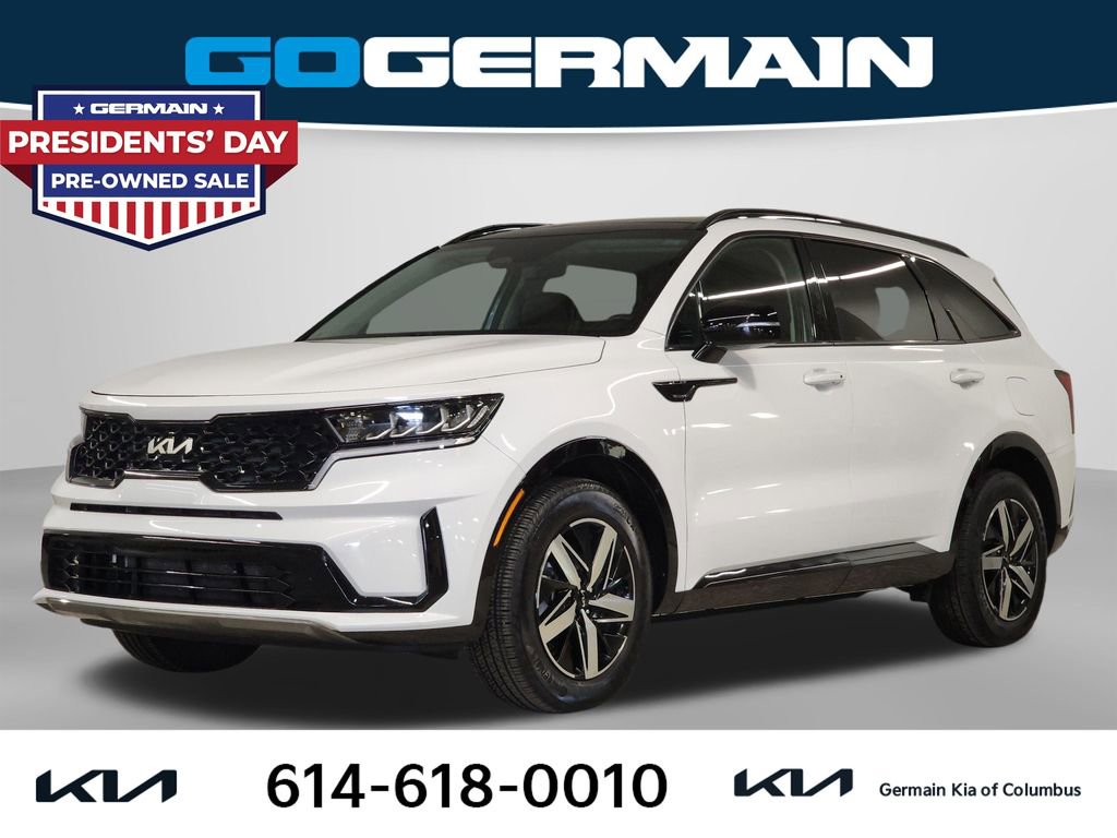 Used 2023 Kia Sorento S w/ Panoramic Sunroof Package
