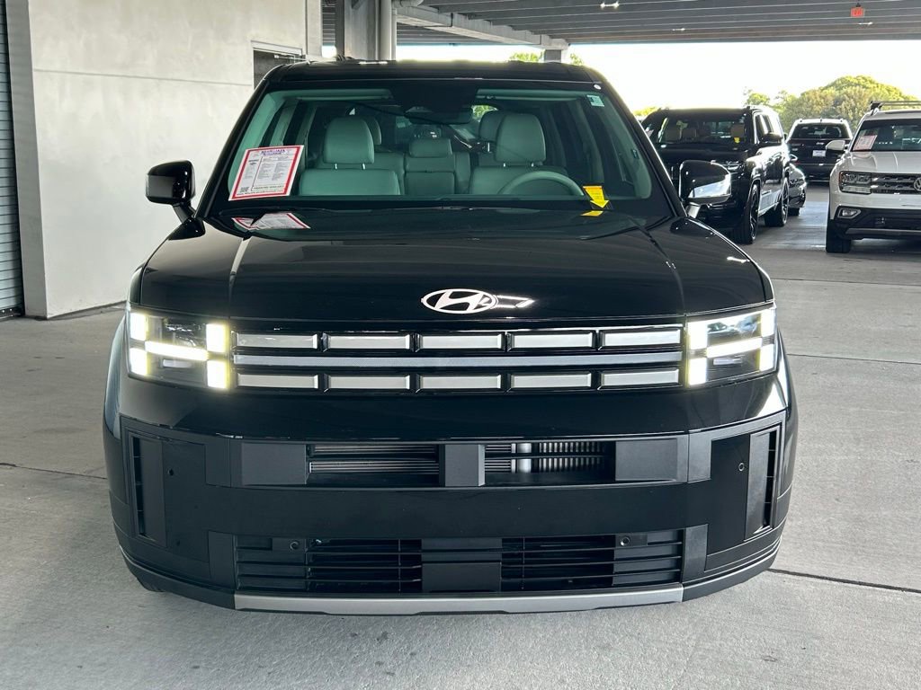 Used 2025 Hyundai Santa Fe SE image 2