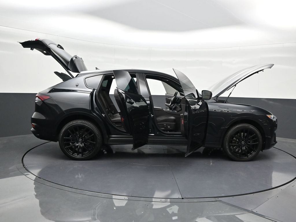 Used 2022 Maserati Levante Modena image 35